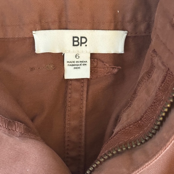 BP High-waisted Twill Cargo in Caramel - Picture 6 of 6